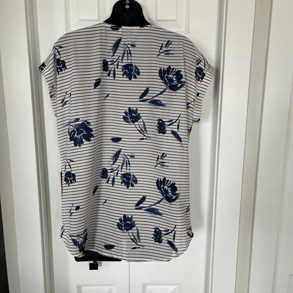 026 - NEW Point Zero Medium Top - Picture 2 of 11